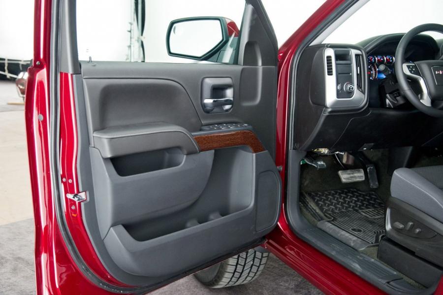  GMC Sierra SLT Crew Cab 2014 года  (фото 15 из 167)